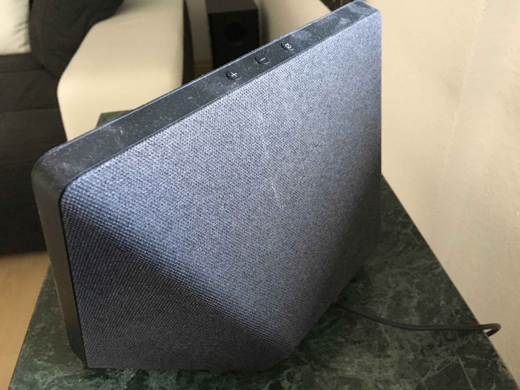 Amazon Echo Show Rückseite Lautsprecher Bass