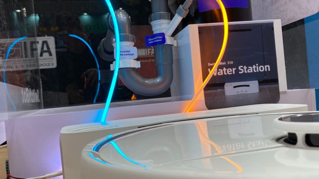 IFA Switchbot Saugroboter