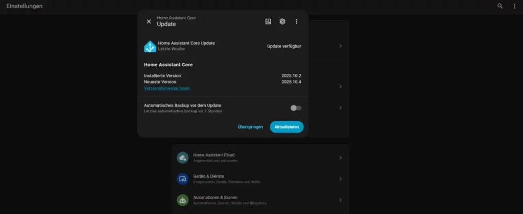 Update-Fenster von Home Assistant Core, das die aktuelle installierte Version 2023.11.2 und die verfügbare neue Version 2023.11.4 anzeigt, mit Optionen für automatisches Backup und einen Button zum Aktualisieren.