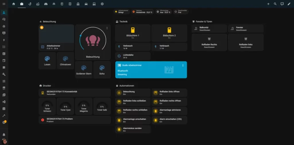 Screenshot einer modernen Benutzeroberfläche für die Steuerung von Smart-Home-Funktionen, die verschiedene Steueroptionen für Beleuchtung, Technik und Fenster enthält. Die Ansicht zeigt Schaltflächen für Automatisierung, Gerätesteuerung, Statusanzeigen und Fehlerdiagnosen in einem übersichtlichen, designorientierten Layout, das eine benutzerfreundliche Interaktion ermöglicht.